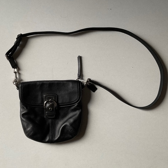 Coach purse - Picture 1 of 3